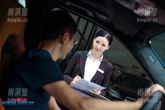 丽莎爱丝袜：每一张美图都是一次小的精神放飞！