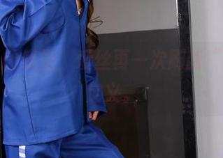 细高叉的感觉，爱丝再一次刷新“美图”定义。