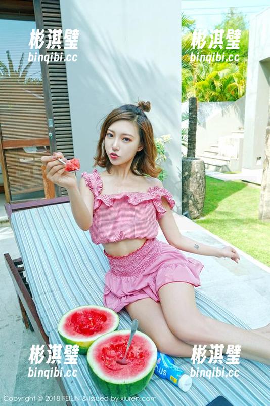 Feilin嗲囡囡 - 奶茶Emily的学妹美图合集，这个姿势……能不能把我融化？