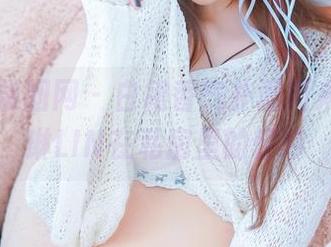GIRLT果团网 – 白裙香气扑面而来,周琰琳LIN在私房里的轻吟
