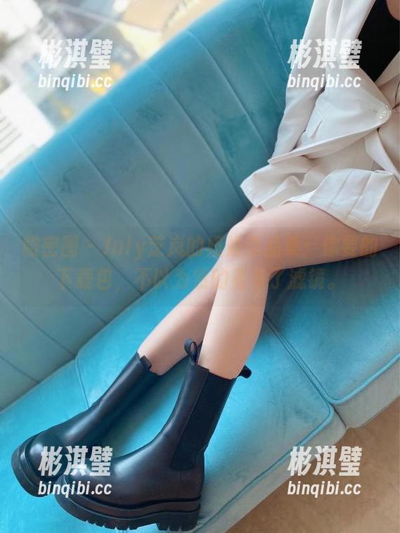 微密圈 - July芝岚的姐姐作品集：你要的下载包，不以为然的看多了滤镜。