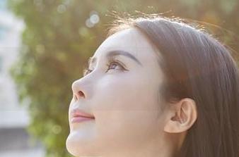 MiiTao蜜桃社 – 蜜蕊Mary展示的网袜之韵–高清写真，恍若不经意的洒脱