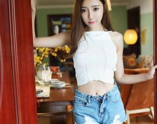 MyGirl美媛馆 – Carina梦绮出炉的比基尼美图合集：看她摆那儿，就像在说：“快点来拍我吧！”