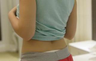 这里有ROSI定制的学妹制服作品，充满好奇和趣味