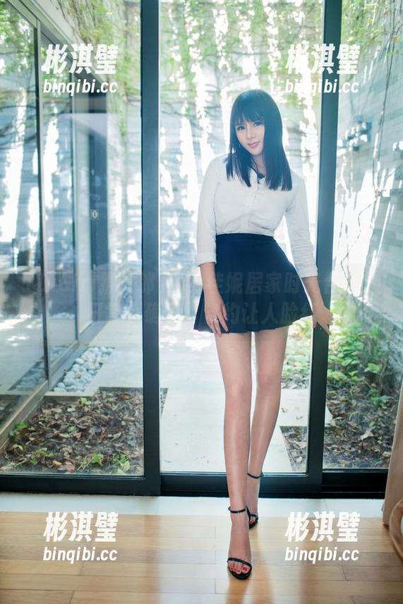 TuiGirl推女郎 - Yu佳妮居家时光合集：日常小确幸，隐约让人脸红