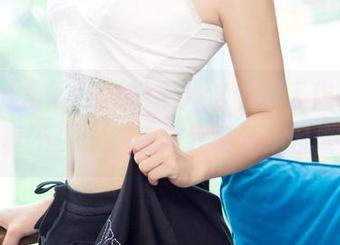 UGirls尤果网 – 松果儿这个双人作品，资源真不少，但看得我眼花缭乱啊！
