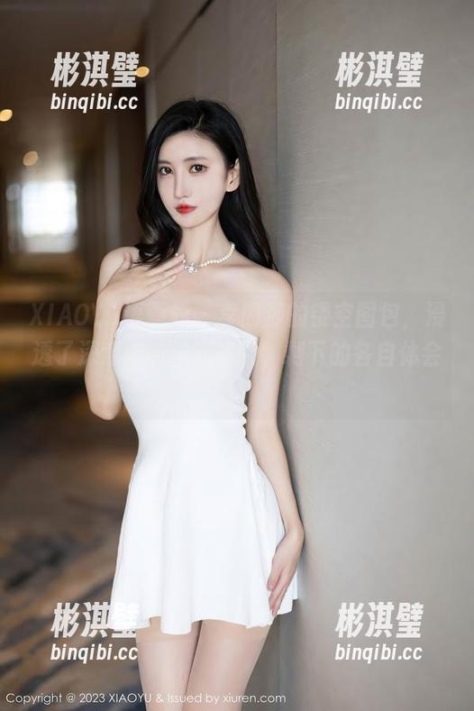 XIAOYU语画界-李丽莎 XIAOYU语画界 - 李丽莎的镂空图包,浸透了深意,瞧瞧就够了,剩下的各自体会!