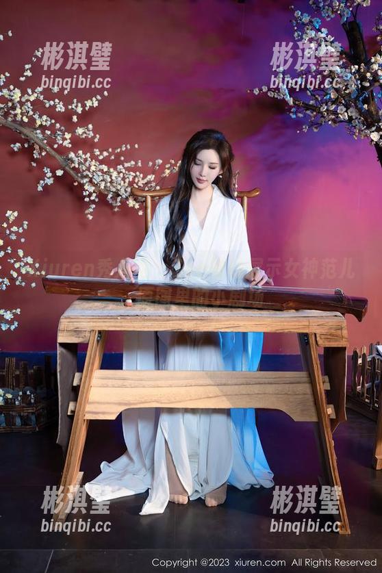 Xiuren秀人网 - Zoe柚柚展示女神范儿，原图里的小剧场