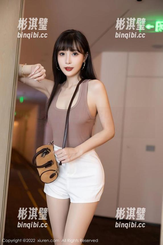 Xiuren秀人网 - 当养乐多Doll遇上温柔，写真成功打破资源界限哈哈！
