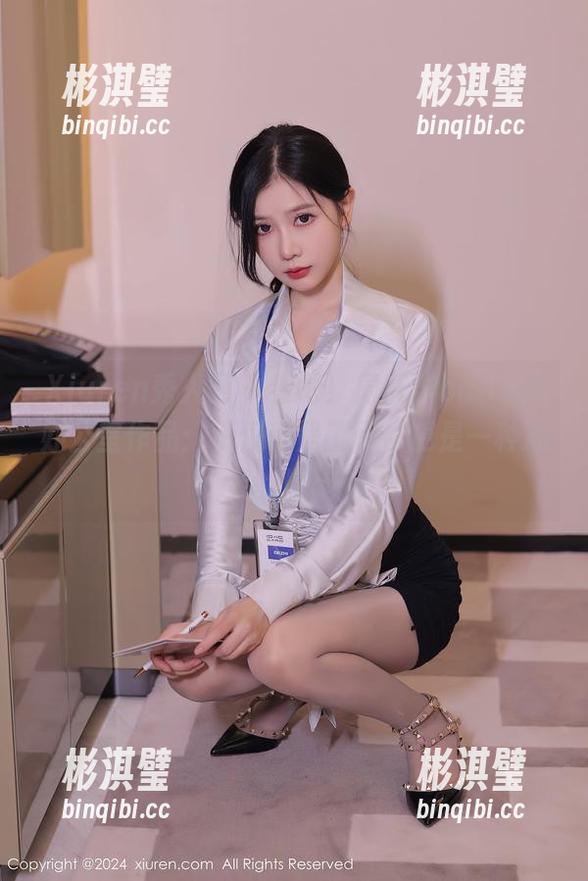 Xiuren秀人网 - 看吧！周慕汐baby的办公室作品：不仅仅是工作，更是一种心灵的慢跑路