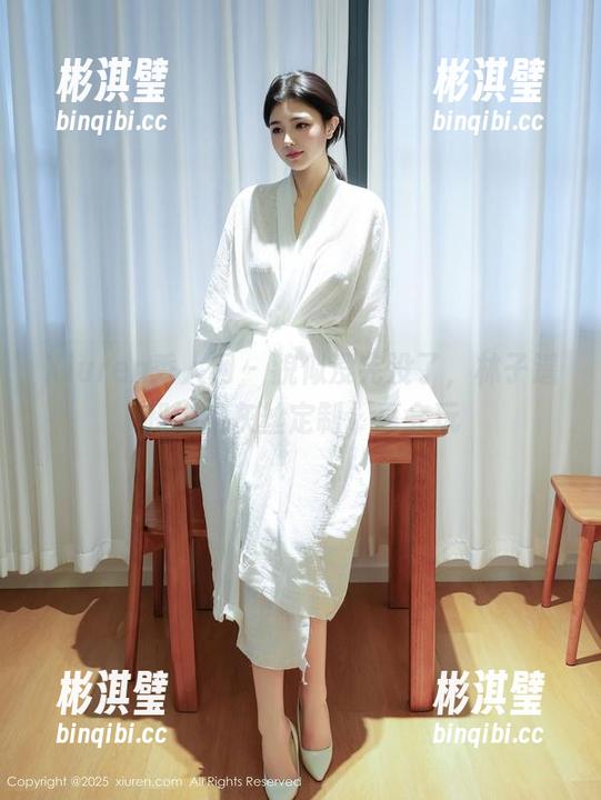 Xiuren秀人网 - 貌似没完没了，林子遥和她的灰丝定制，真会玩
