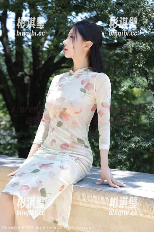 Xiuren秀人网 - 分享麻布学妹图集：棉袜带来的可爱与俏皮是我想要的