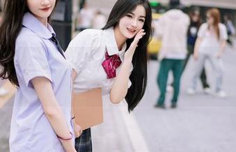 YouMi尤蜜荟 – 直接分享原图：欧阳LuLu，那个豹纹让我眼前一亮，我决定把家里的沙发换成豹纹款！