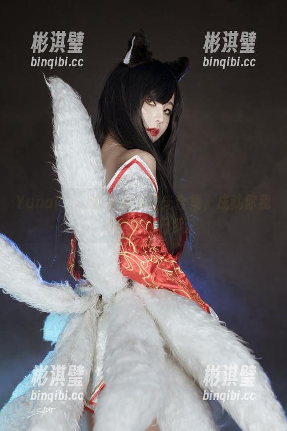 Yuna(윤아)办公室无圣光合集，成就你我心中的白日梦