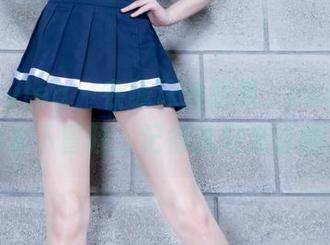 beautyleg – 在线泳池图集：michelle的水下冒险，记得扎好游泳圈哦