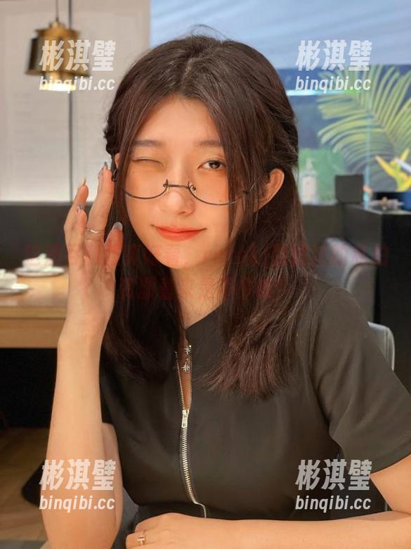 这酒吞和服真好看，roroki骷髅姬的私拍资源看来是不少哦！