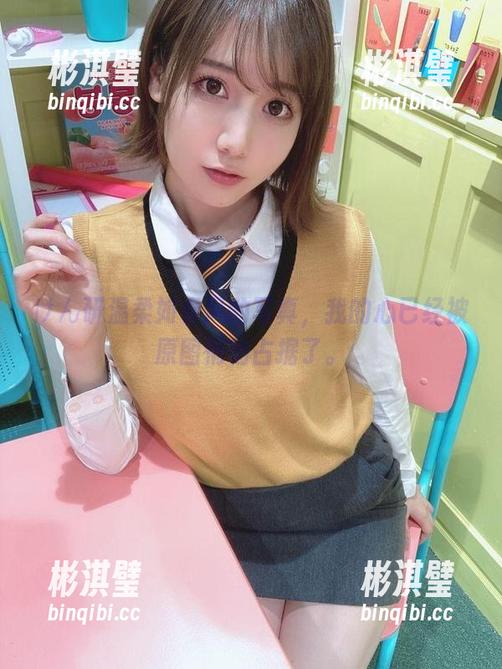 けん研温柔如春风的写真，我的心已经被原图悄悄占据了。