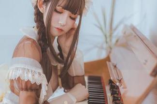 一探乖乖衣宝的无圣光图集，初音韶华也不过是追梦的姿态而已。