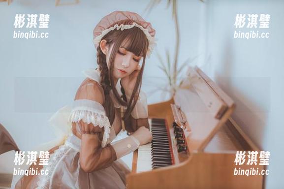 一探乖乖衣宝的无圣光图集，初音韶华也不过是追梦的姿态而已。