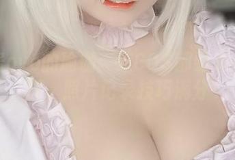佳佳酱ovo的瑜伽：连COS都要来一起伸展，照片记录技巧满分