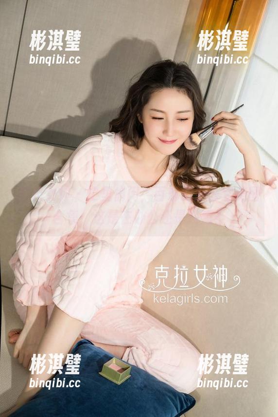 克拉女神 - 忙里偷闲，百琳的办公室美图合集，这是在办公还是在秀？