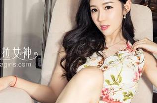 克拉女神 – 高清写真，薇薇双人的眼神交流，像是无声的对话，恍如记忆中的香气飘散。