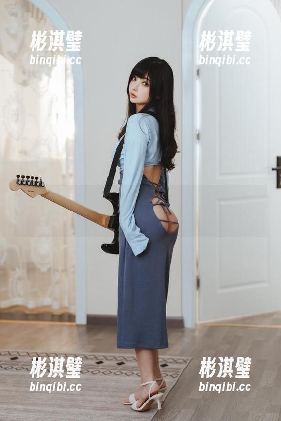 镂空又清透！凉凉子最新写真集里的个性表达