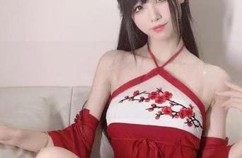 微密圈 – 不只是护士，十万口草莓粥粥的写真集里分享点滴萝莉元素，嘿嘿