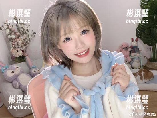 千反田鹿子女神来啦，在线高清，捧热锅里的方便面都不怕冷！