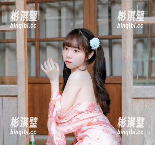 哎呀，不小心翻看了可可小白兔的私房写真，《学姐》让我开始思考人生了。