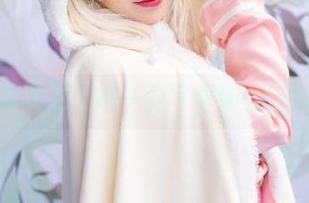嘎潼的女友：每一张写真都在轻声细语