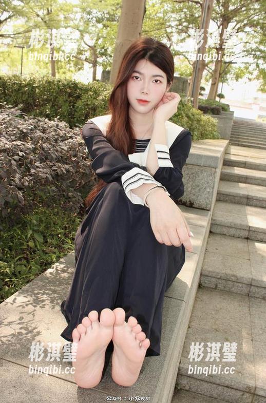 小众视觉 - 作品里的敏儿，高清状态下的“透明”留言板