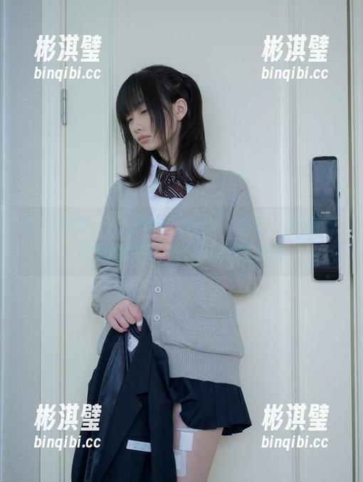 少女秩序 - 小满的“纯白”作品：你能相信我想用这白色来做背景吗
