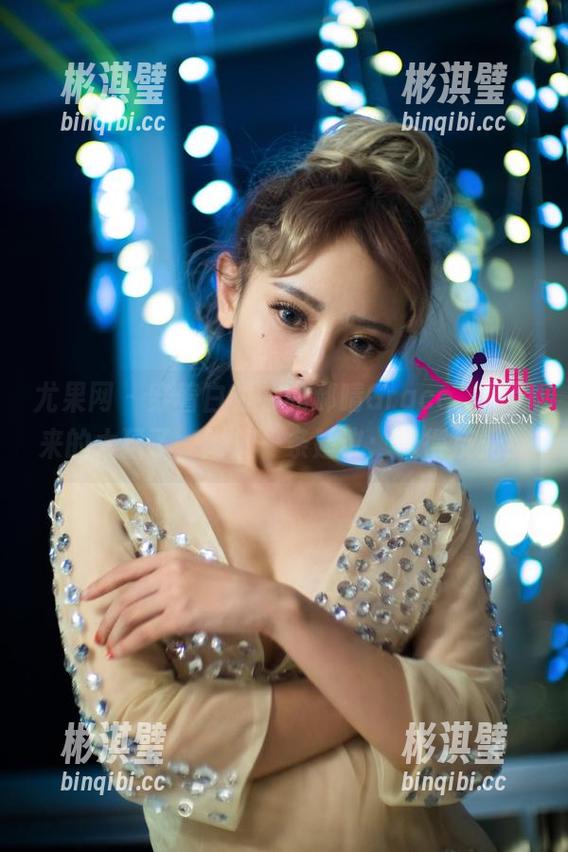 尤果网 - 穿着白衬衫的郝晴Grace，原图来的太猛了，附加一条建议：记得反光！