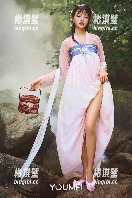 尤蜜荟 - 合法萝莉，皮衣，原图铺陈出的是一片香氛？让图集带你去追寻那个不羁的灵魂！