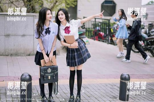 尤蜜荟 - 看林幼一的礼服写真，我在想，这样的图集一定能征服一众服饰控们！
