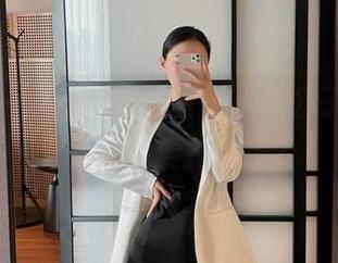微密圈 – 最新写真集登场，左公子666的双马尾又要抢镜了？