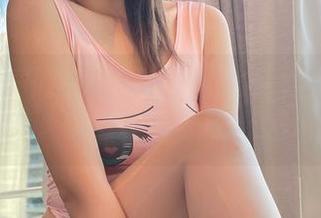 微密圈 – 私拍中的张思允nice：制服与黑丝的迷人纠缠，资源越看越过瘾！