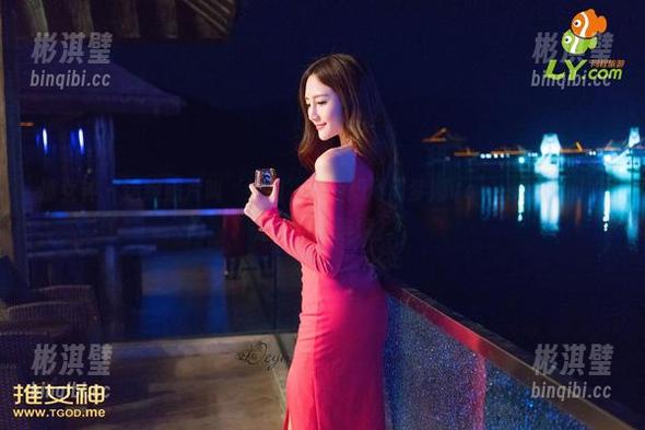 推女神 - 这组照片叫‘姐姐’，我想问问梦娜Vanessa，什么是姐姐的选项？