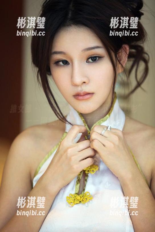 推女郎 - “陆瓷说：白衬衫不只是衬衫”——图集中似乎藏了点小道理呢
