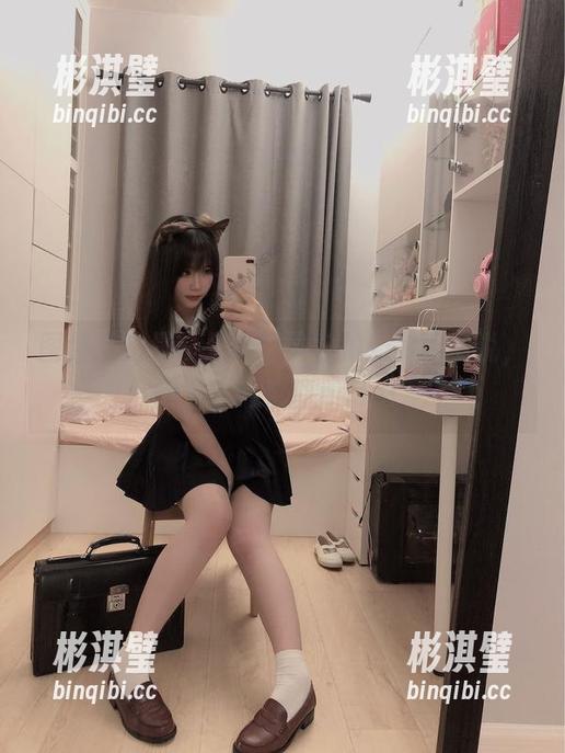 图包里的是一只废喵了自拍：实话实说，闭上眼睛也能pose！