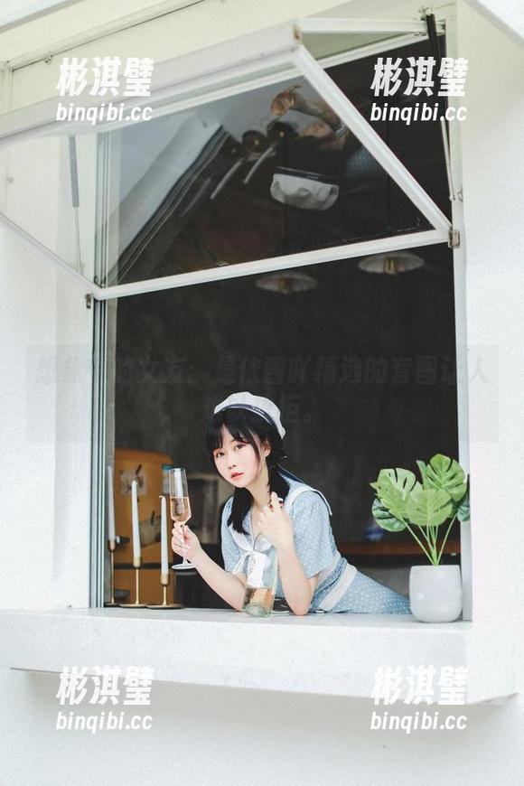 是依酱吖 想象中的女友:是依酱吖精选的套图让人难以抗拒。