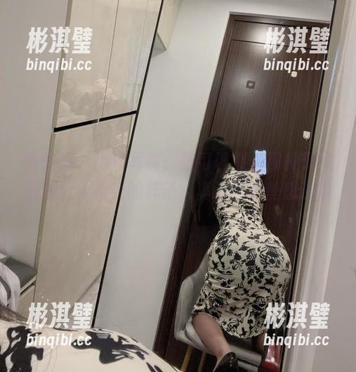 微密圈 - 高清写真：是可馨耶，那种元气满满待人接物的样子，真让人有些想追随。