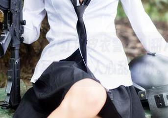果团网 – 小心，红色皮衣警告！甜Abby的高清写真，让人心乱如麻。