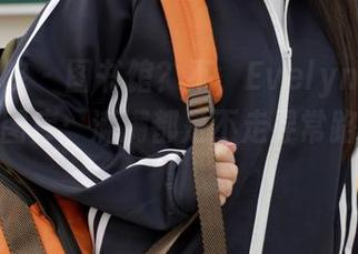 模范学院 – 图书馆？不，Evelyn艾莉的高跟鞋图库：满满都是不走寻常路的风景！