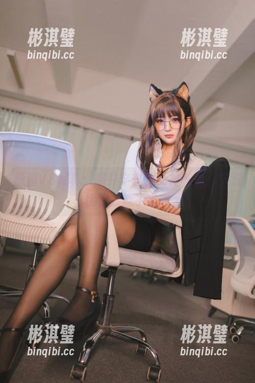 原图VS写真：樱井宁宁的女神气质，这对比也太迷了吧？