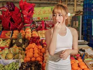 爱丝 – 欣杨的比基尼，那张原图真的是让我对“完美”重新定义。