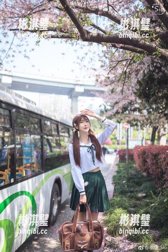 王羽杉 王羽杉和她的网袜剧场:你无法想象的套图风景!