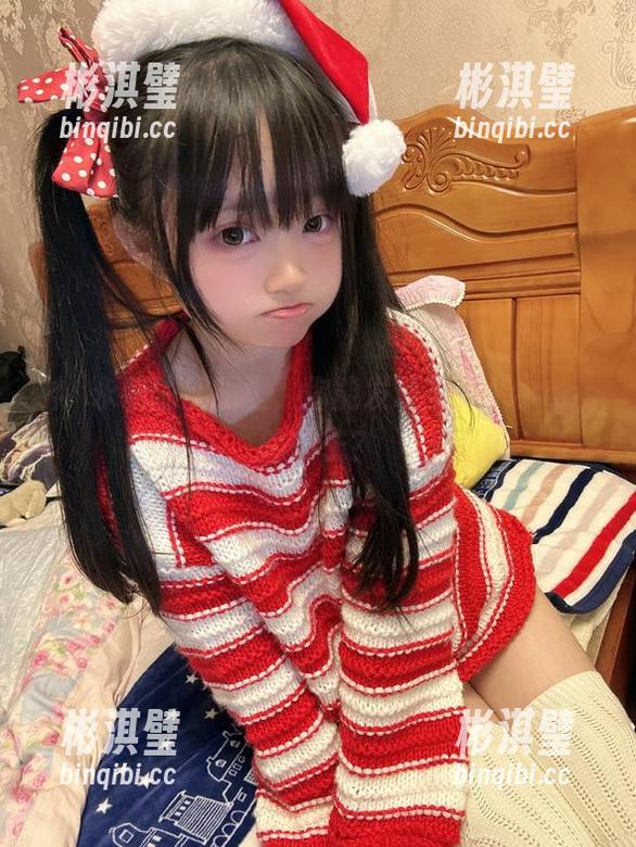 神沢永莉的礼服里，你能发现多少个小cos的影子？