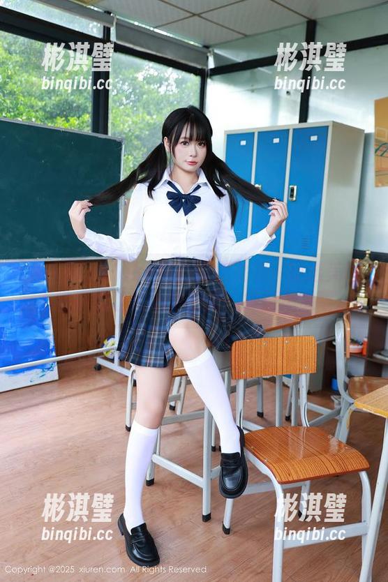 秀人网 - Hebe韩心雨兔女郎：精选美图不经意间让人心生想法，捉摸不透呢。